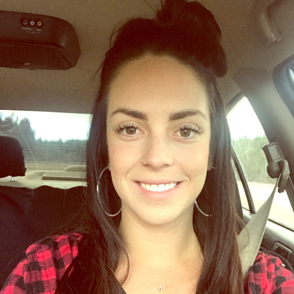 Meet your Posher, Lara